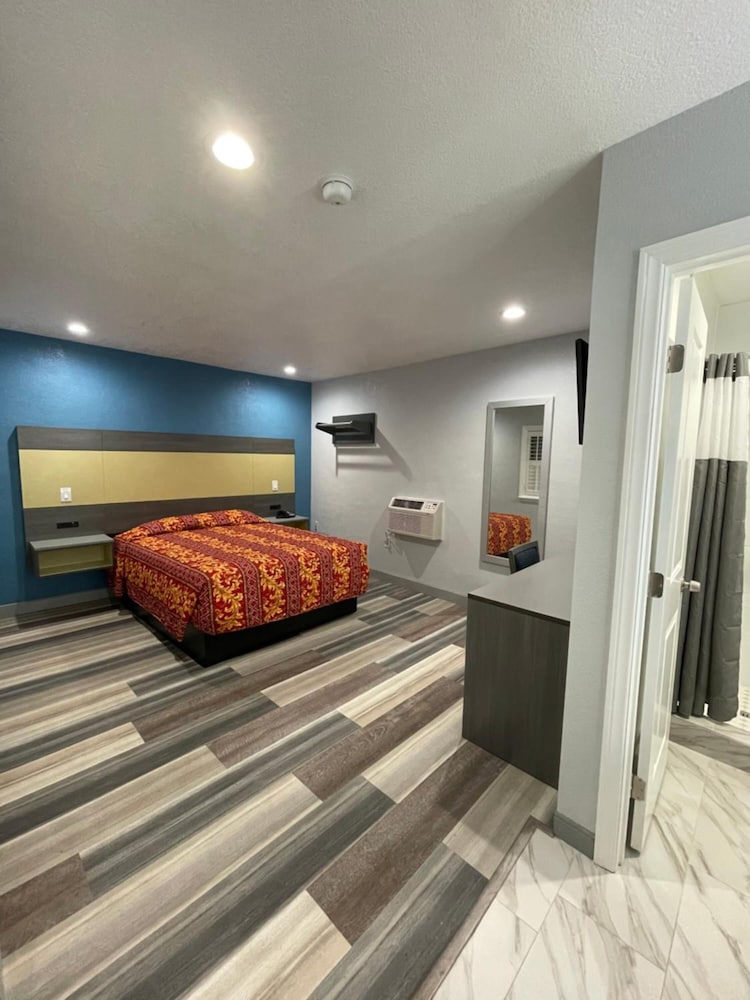 Casa Bell Motel Los Angeles Lax Airport 8/25