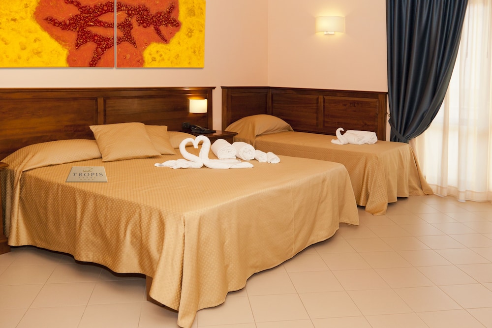 Hotel Tropis 26/70