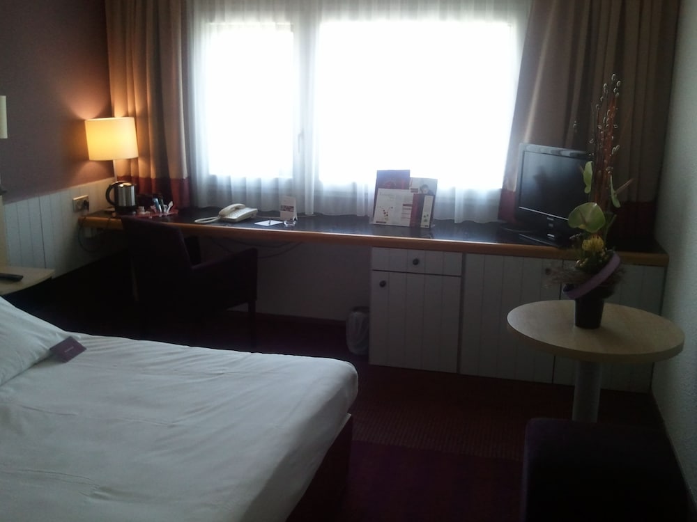 Hotel Mercure Strasbourg Aeroport 26/72