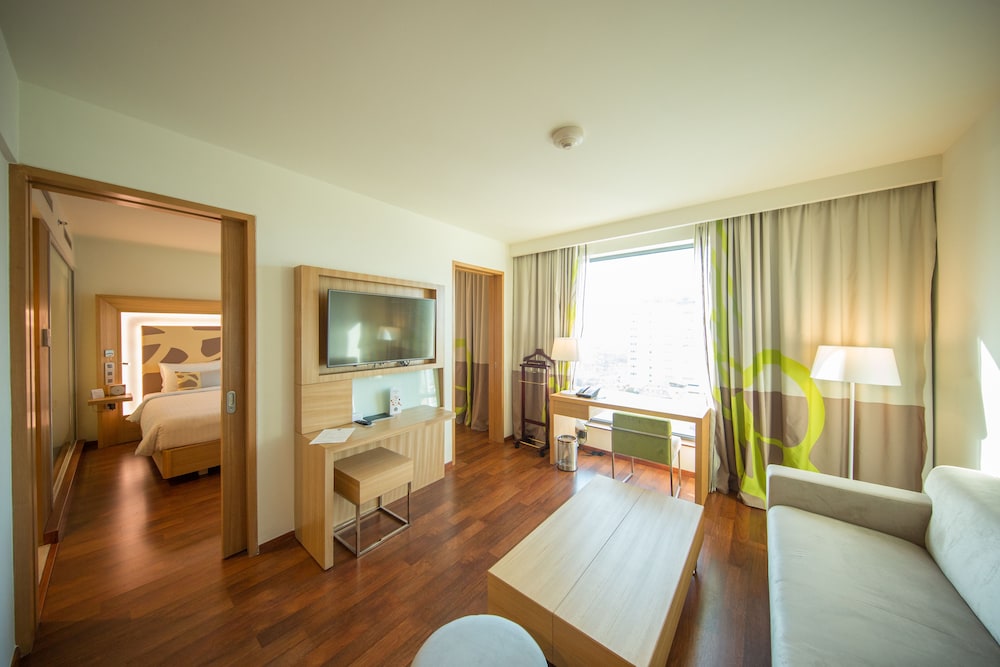 Novotel Chennai Sipcot 51/75