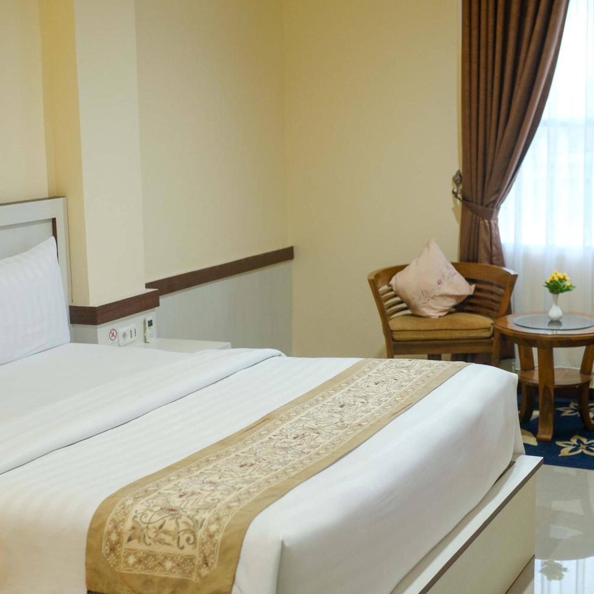 Grand Buana Lestari Hotel 8/35