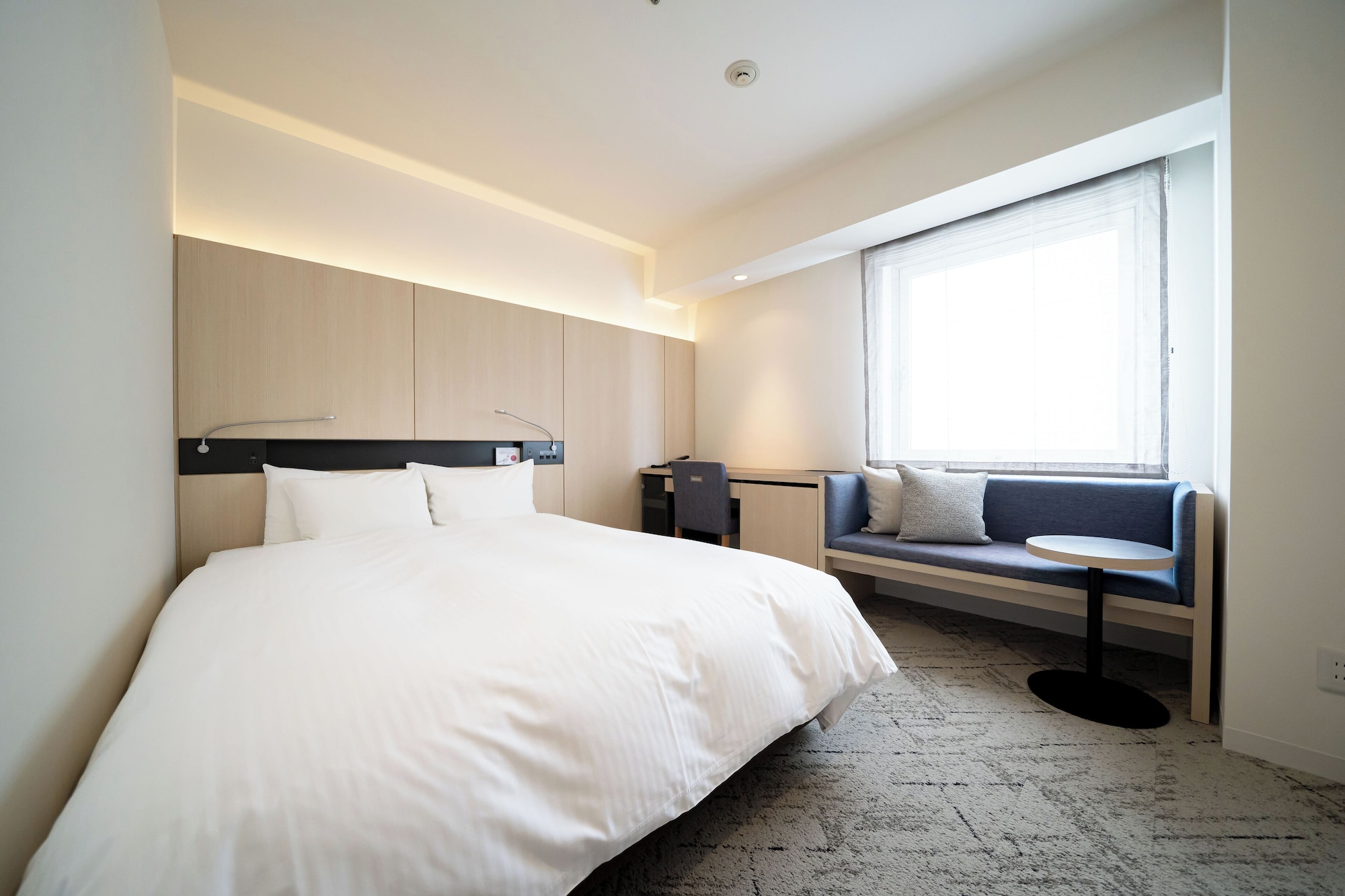 SUPERIOR, DOUBLE BED, EAST WING