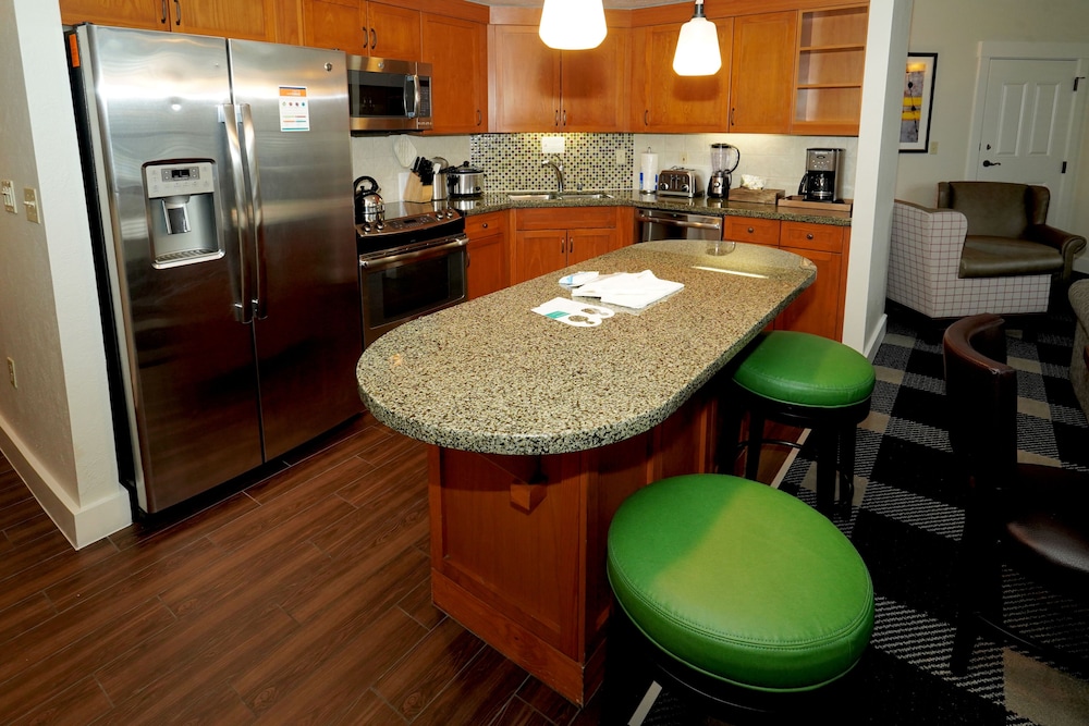 Heavenly Village Condos 52/67
