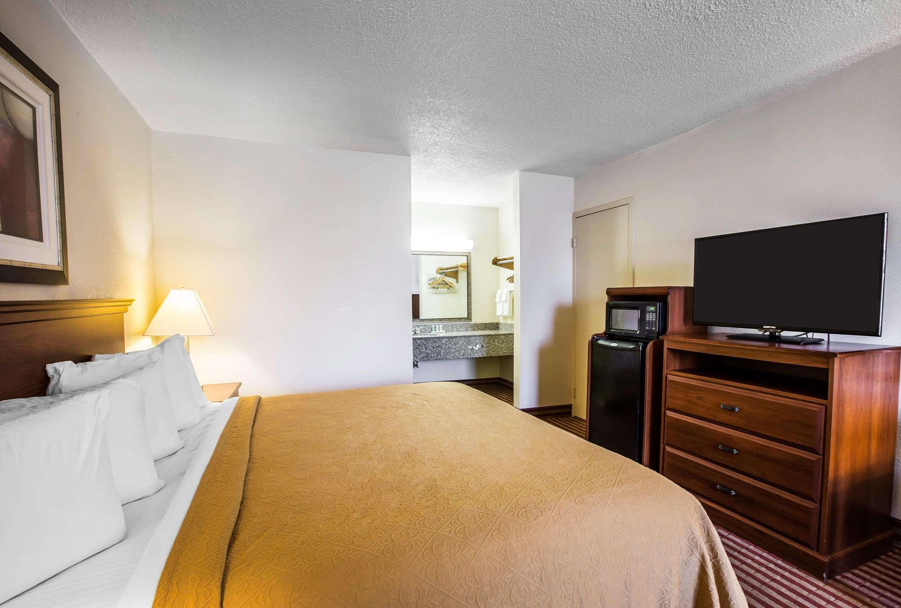 Room, King Bed, Smoking