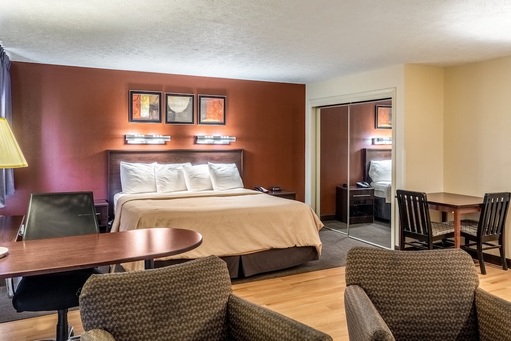 Red Roof Inn Columbus - Taylorsville 20/25