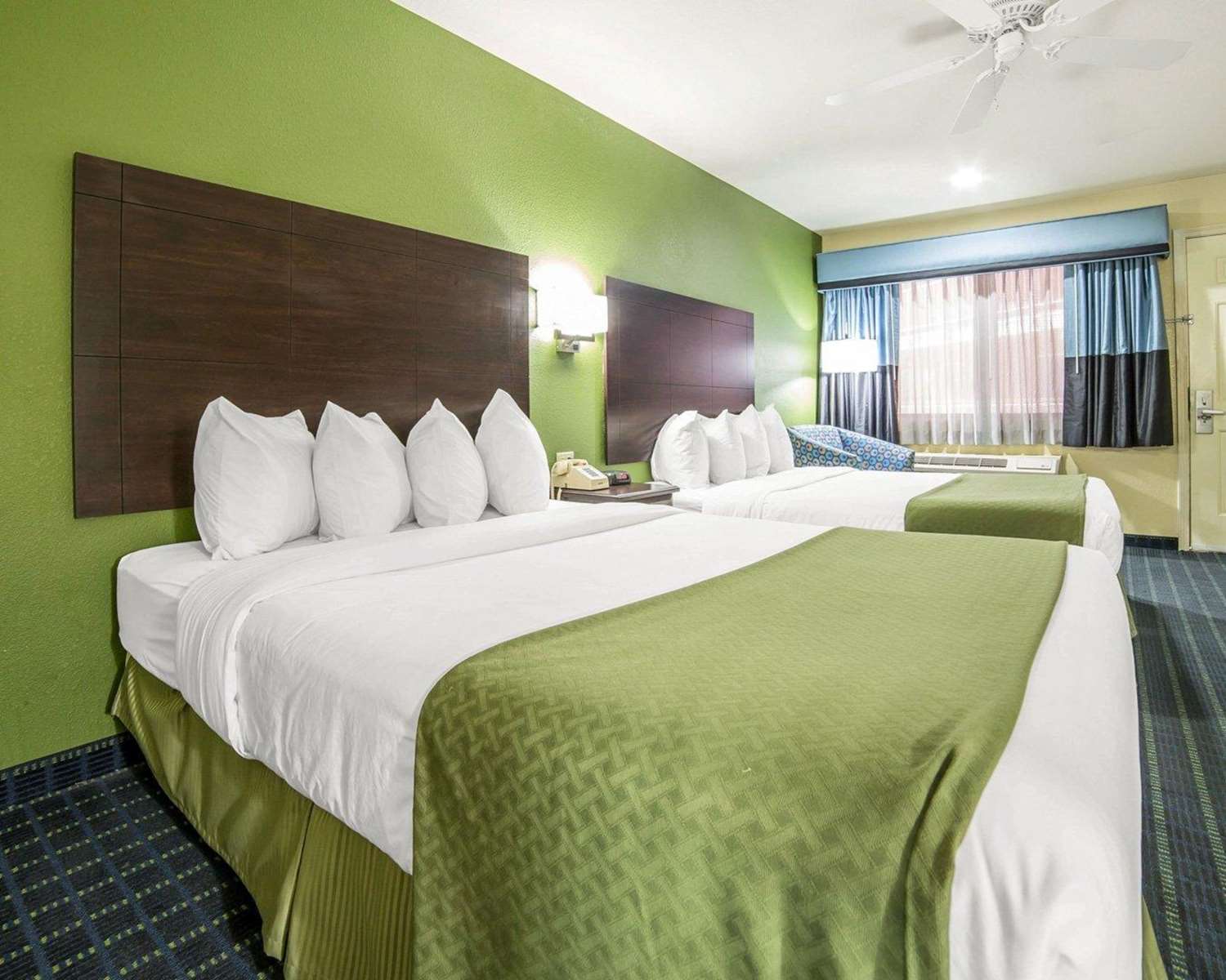 غرفة بسريرين كوين، Quality Inn Needles, CA 4/4