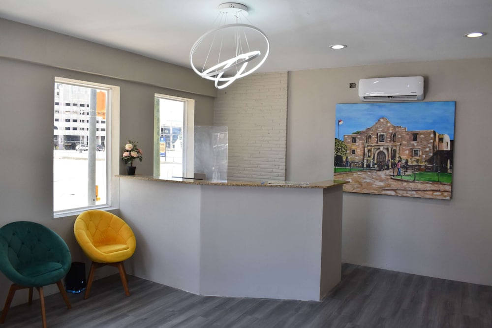 Days Inn by Wyndham San Antonio Alamo/Riverwalk 4/29