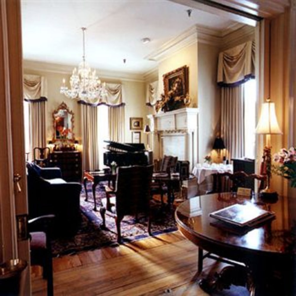 1842 Inn 59/74