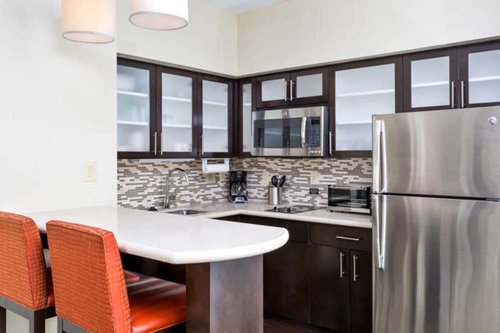 Staybridge Suites College Station 40/60
