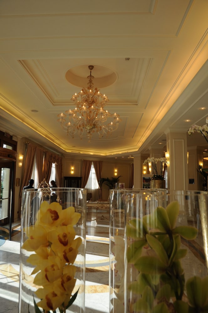 Grand Visconti Palace Hotel 59/75