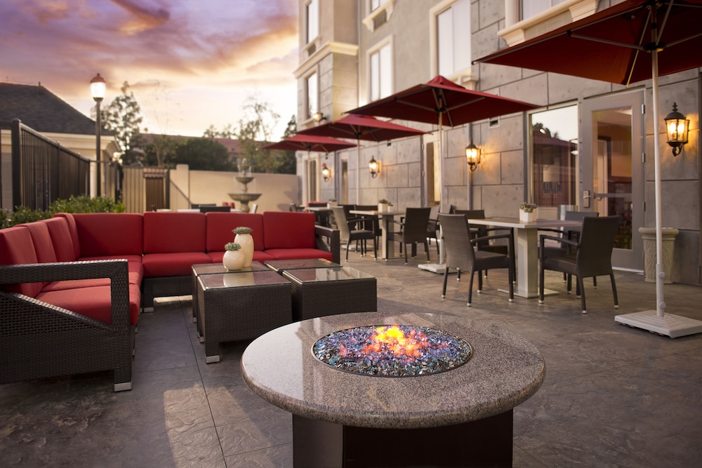 Ayres Hotel Fountain Valley 26/49