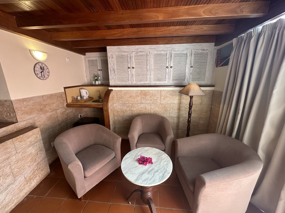 Inn & Art Madeira 45/67