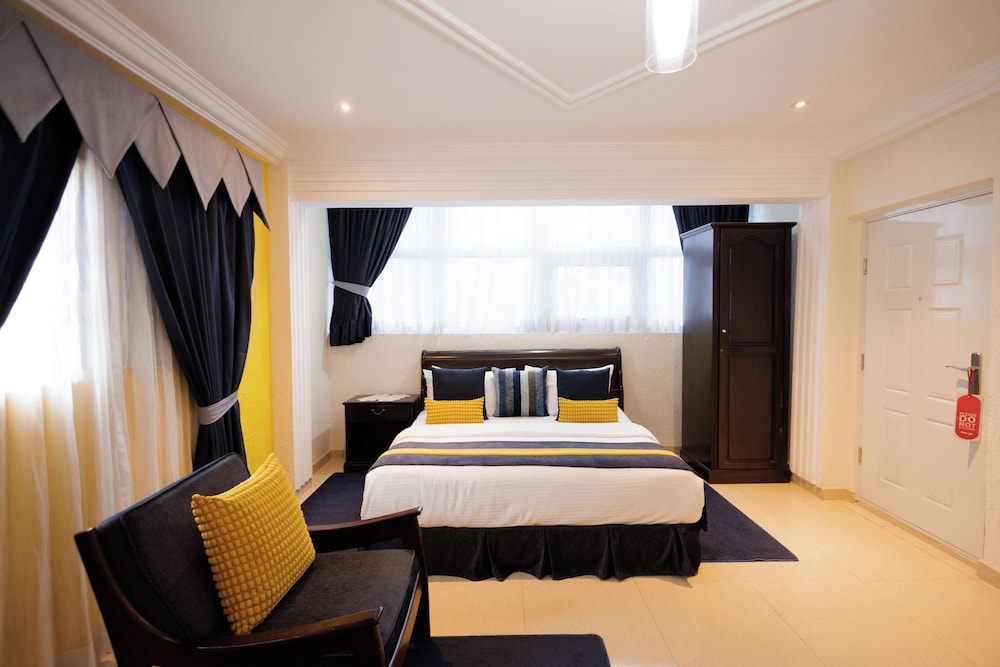 The Ritzz Exclusive Guest House 14/49