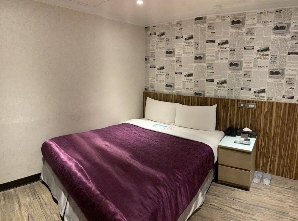 XIMEN HOTEL 57/70