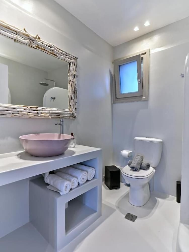 Empire Luxury Villas 48/48