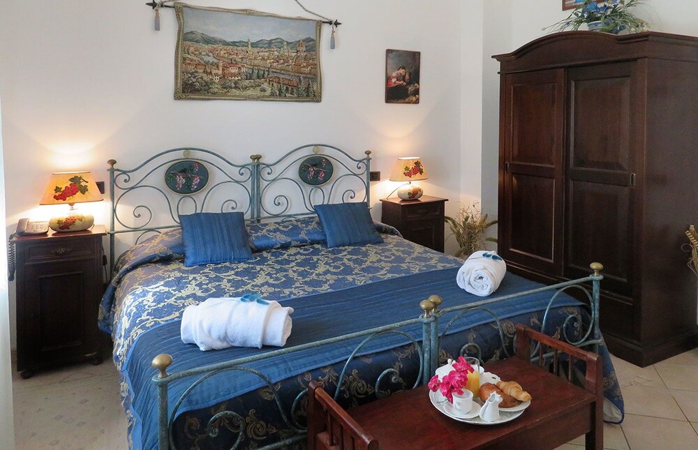 Villa Sant' Uberto Country Inn 13/65
