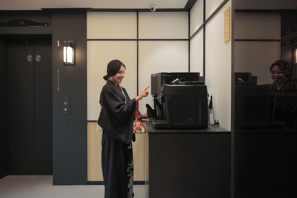 Ehotel Gumi 44/53