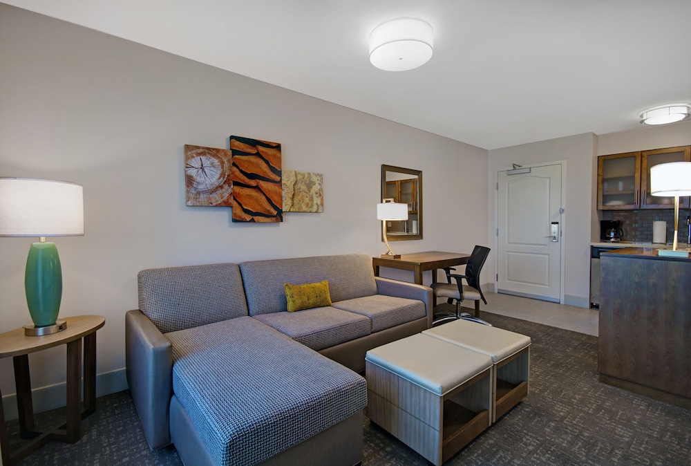 Staybridge Suites Sterling Heights Detroit Area 51/65