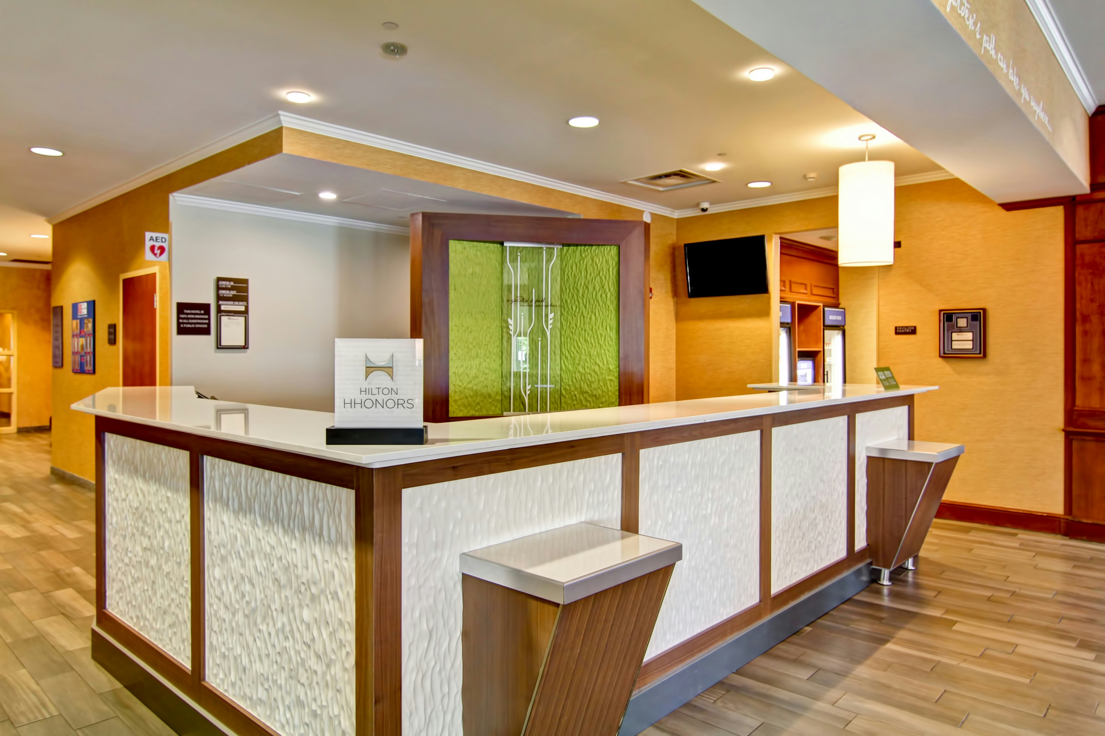 Hilton Garden Inn Ottawa Airport 6/86
