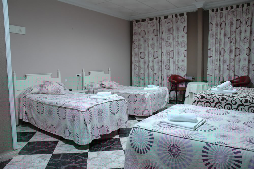 Plaza Manjon Hotel 8/28