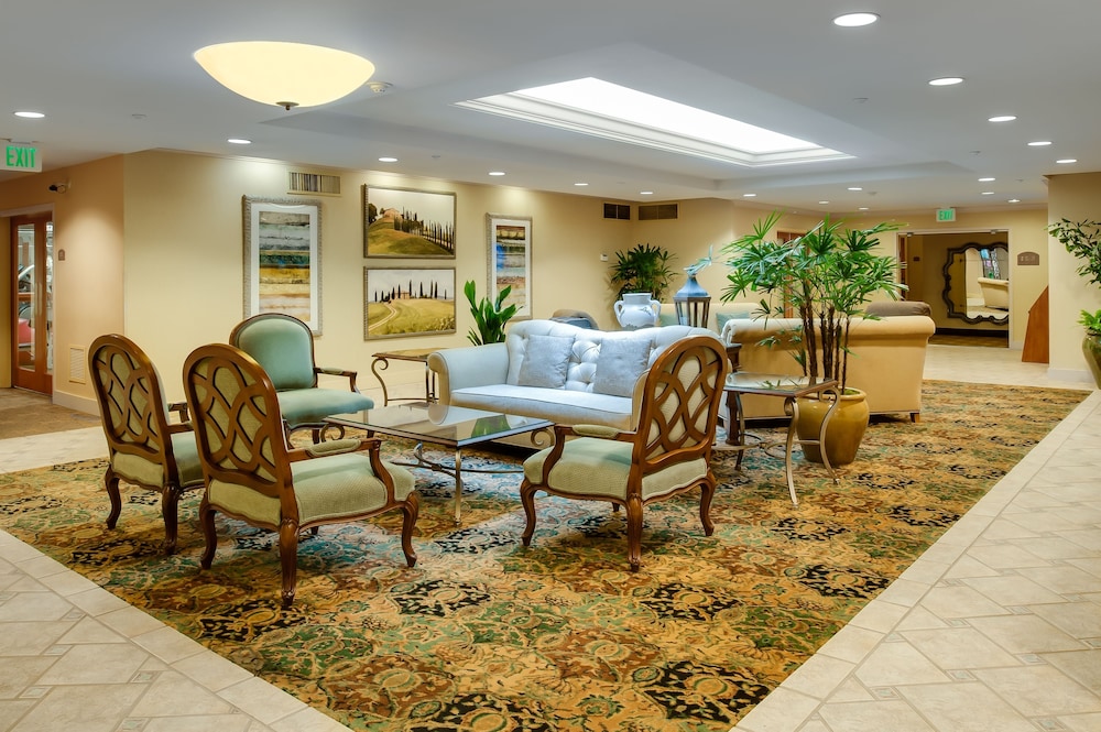 Mediterranean Inn 32/51