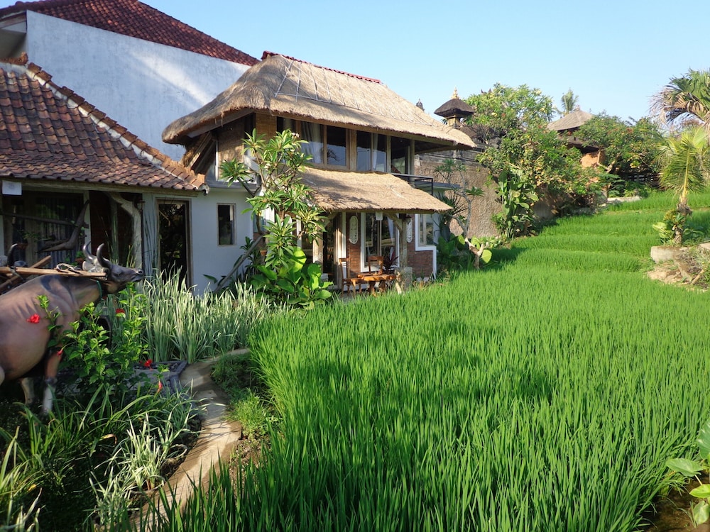 KTS Balinese Villas (ex KTS Day Spa & Retreat) 74/83