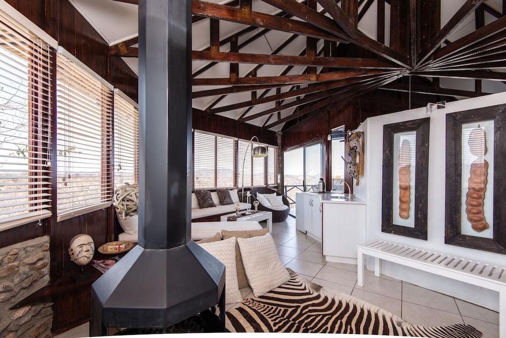 VINGERKLIP LODGE(T) 13/50