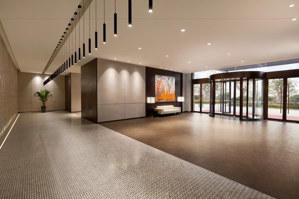 Hyatt Place Shanghai New Hongqiao 3/40