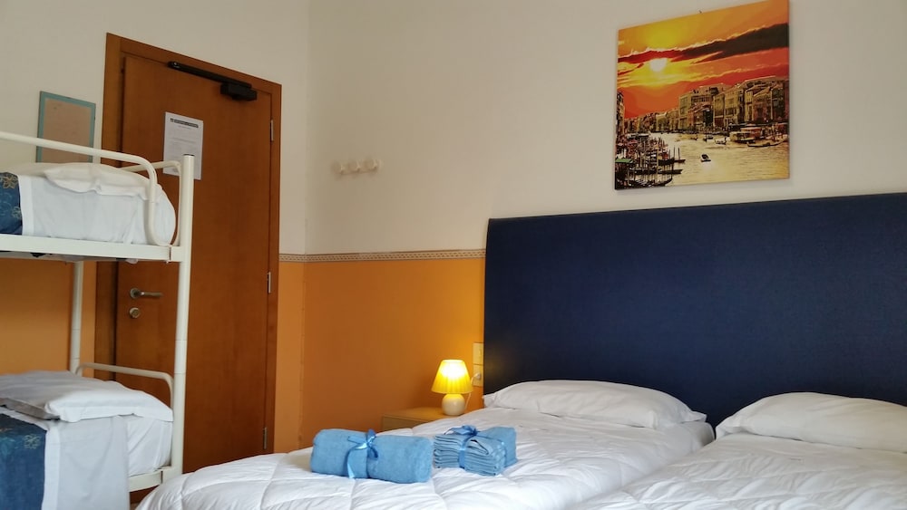 Danubio Hotel 8/33