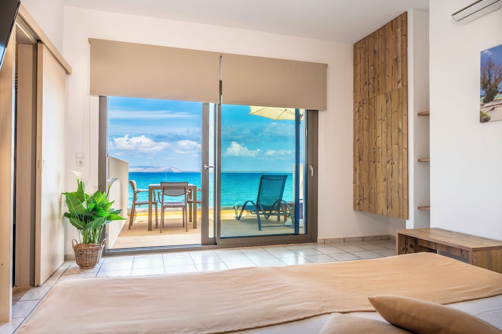 Almare Beach Hotel 17/50
