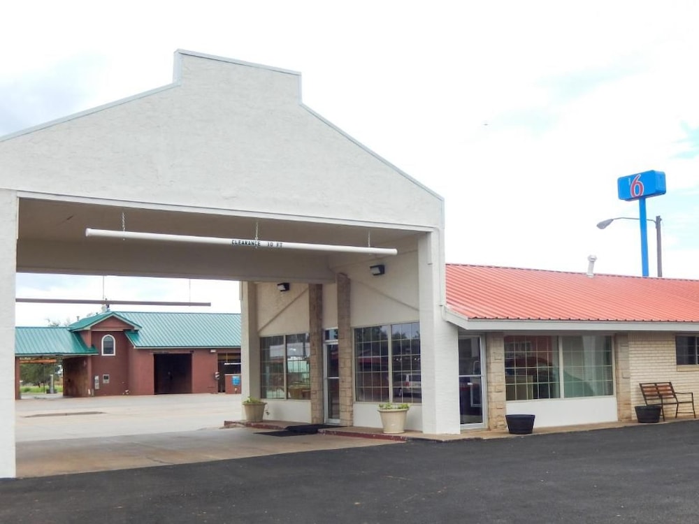 Motel6 Childress, TX 5/48