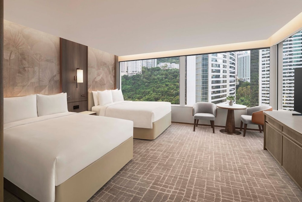 INFINITY, 2 DOUBLE BEDS, CITY VIEW