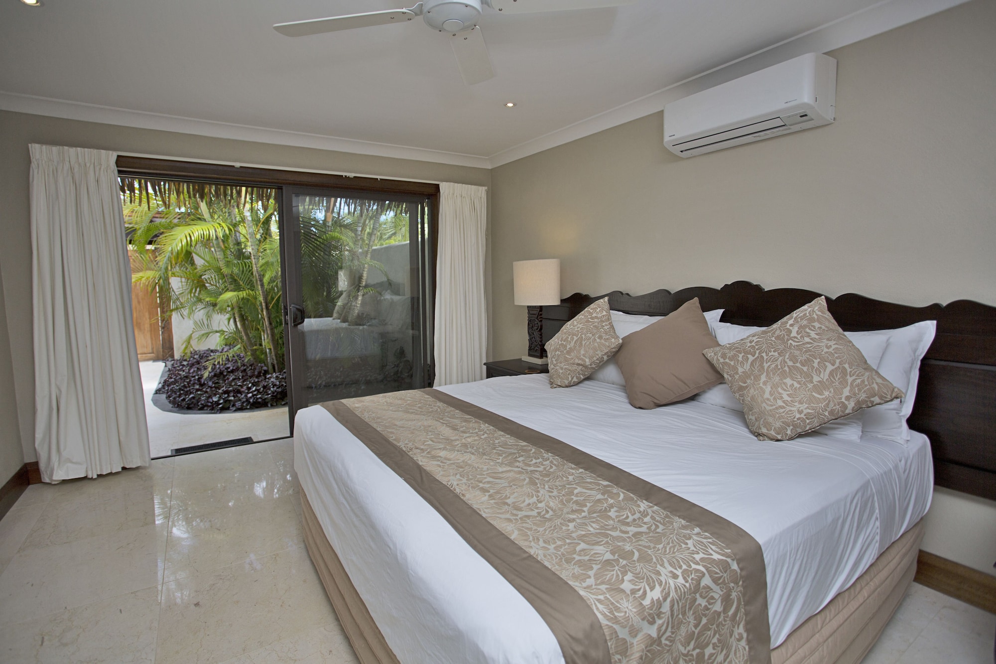 2 BEDROOMS, ULTIMATE, POOL, VILLA