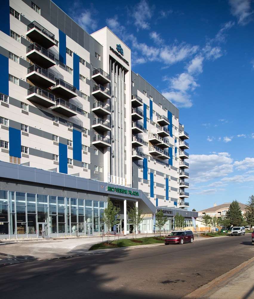 Pomeroy Hotel Fort McMurray 3/50