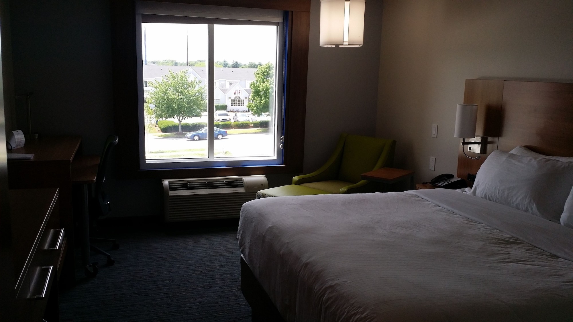 Standard, King Bed, Extra Floor Space