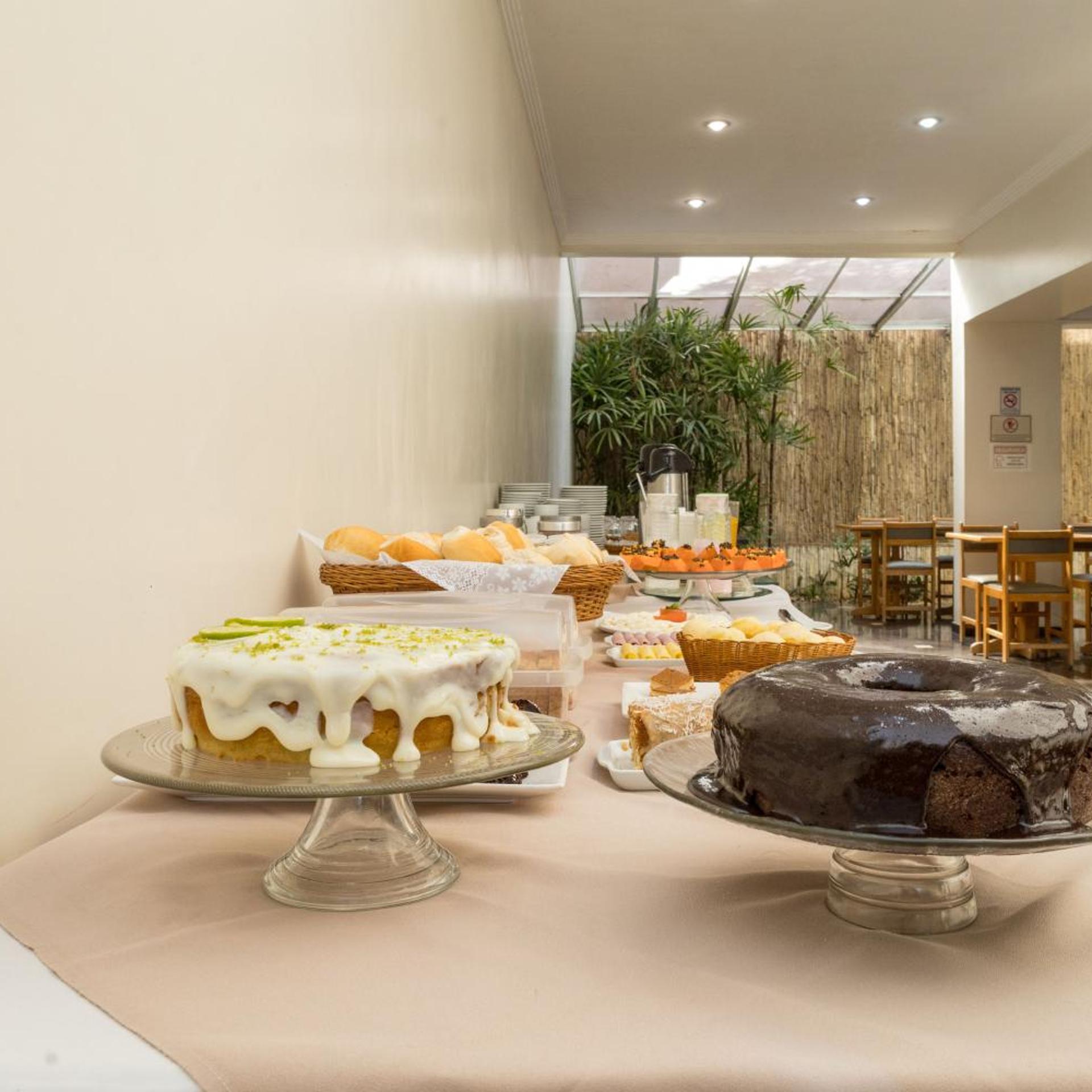Golden Suite Hotel 24/30