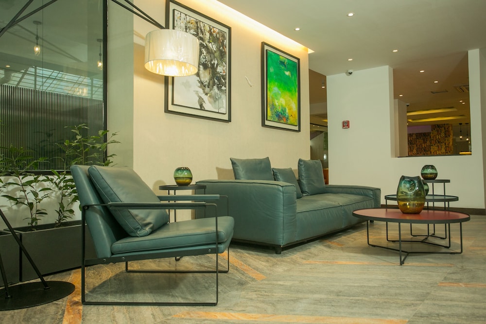Hotel Omni Residency 34/51