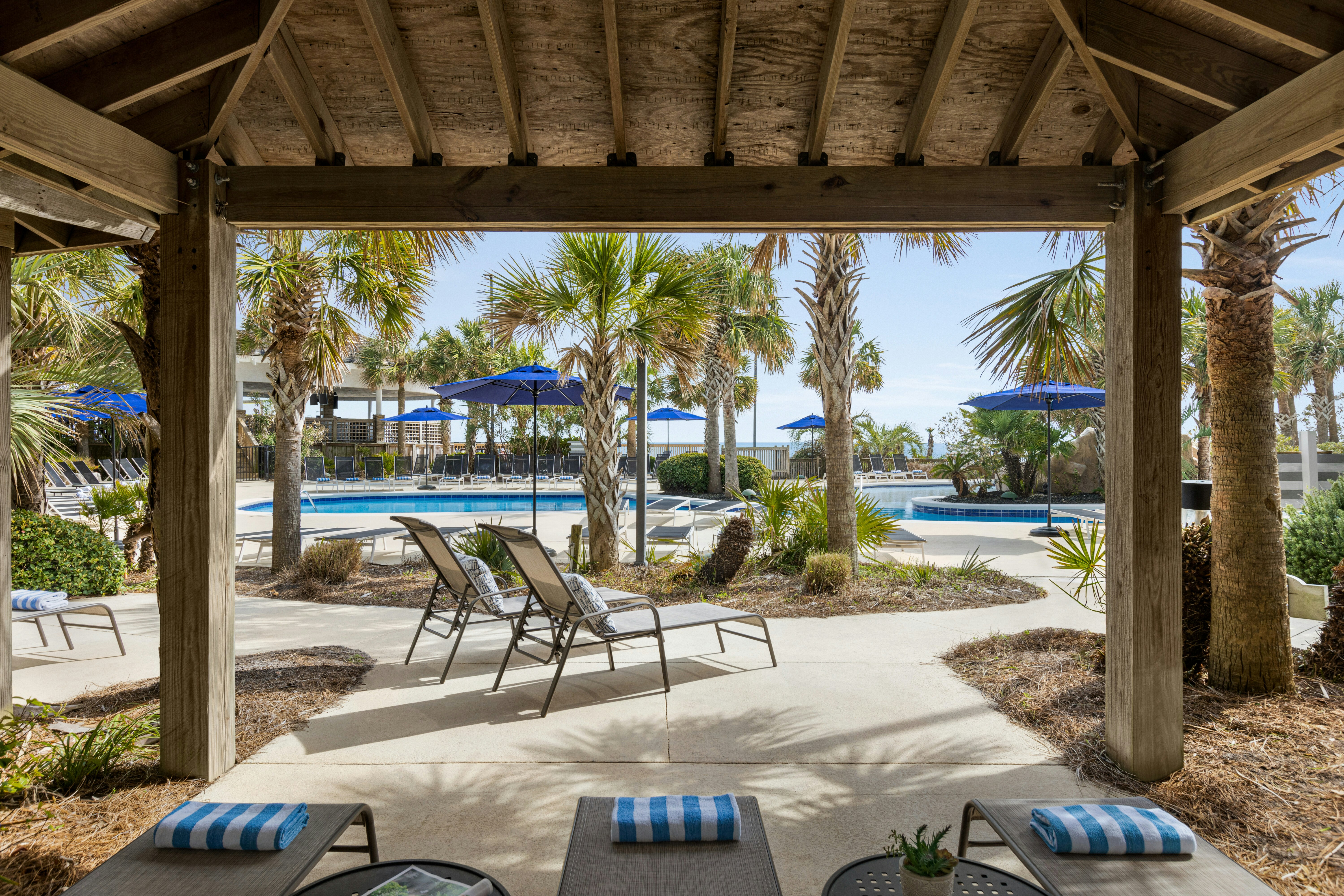 Royale Palms Condominiums 24/49