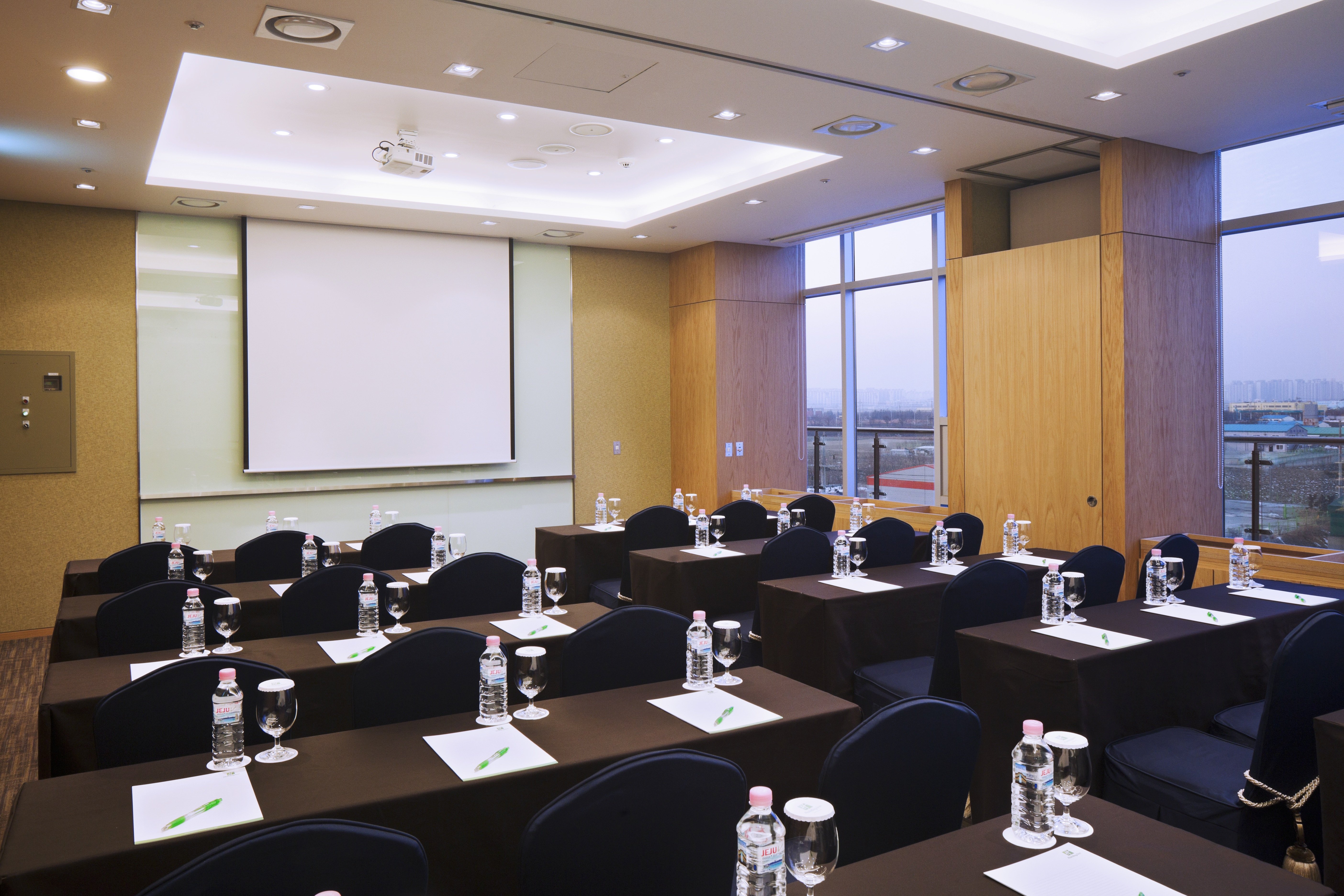 Holiday Inn Gwangju 66/76