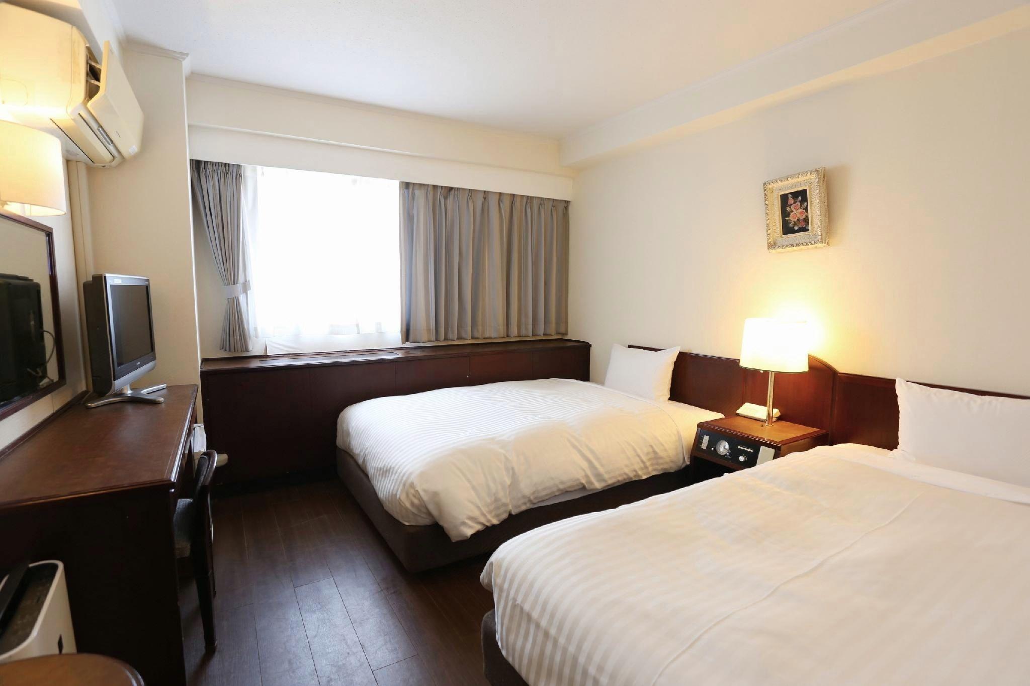 Semi Room, 1 Double and 1 Single Bed