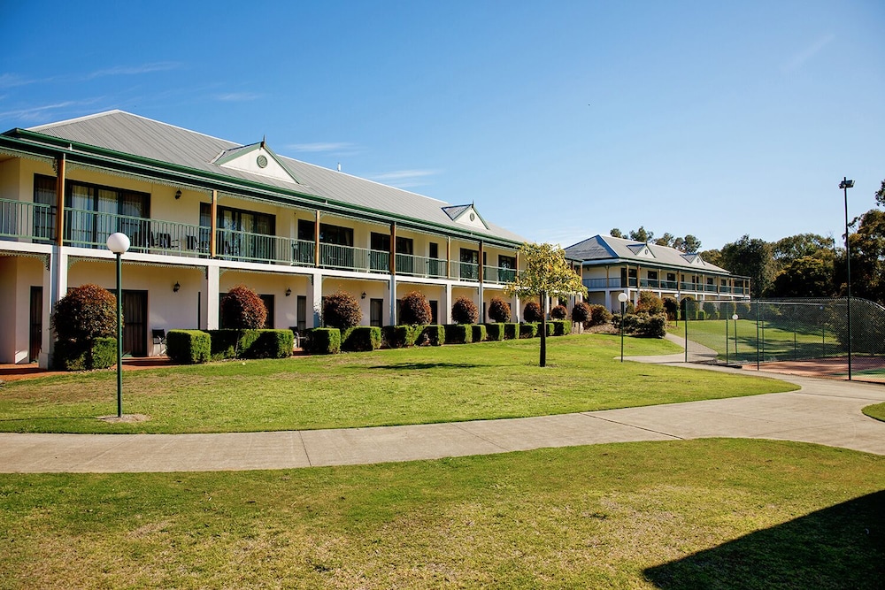 Yarrawonga Mulwala Golf Club Resort 1/86