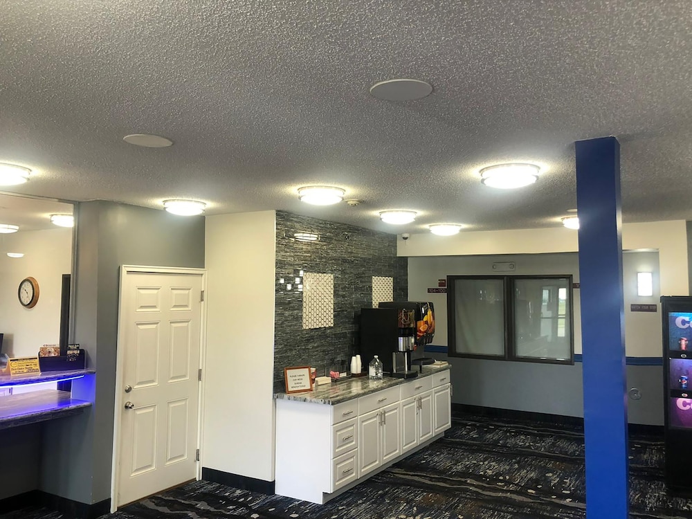 Coratel Inn & Suites By Jasper Northfield detail