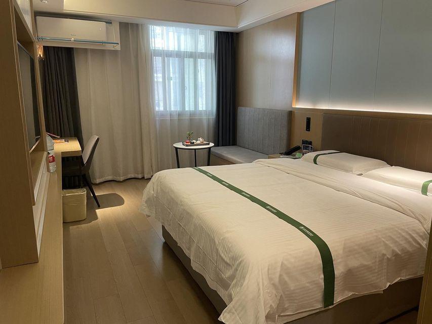 SUPERIOR, DOUBLE BED