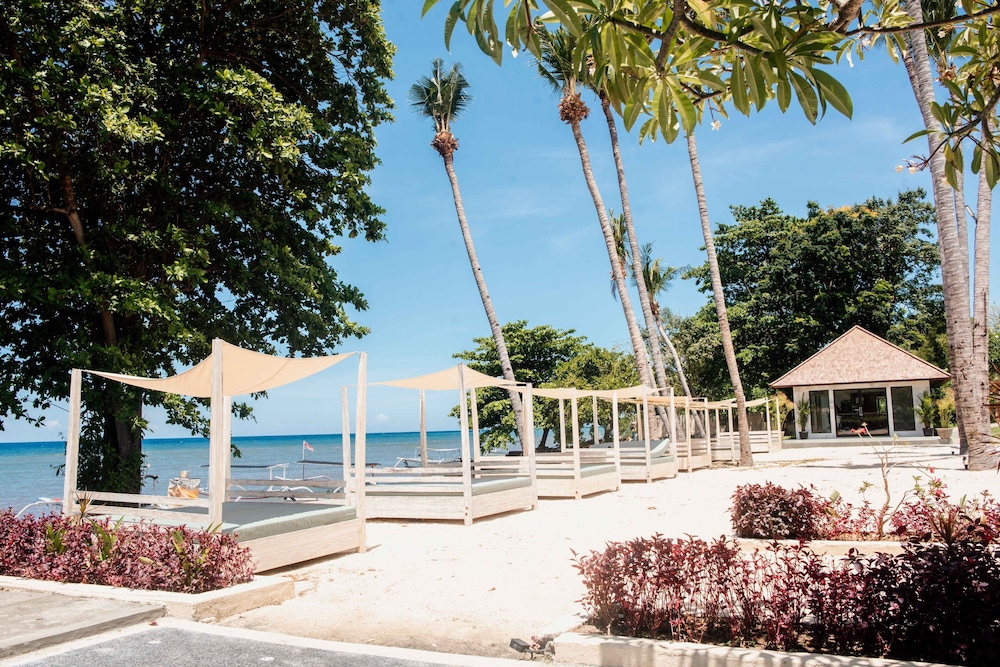 New Sunari Lovina Beach Resort (ex Kutus Kutus Sunari Beach Resort) 44/49
