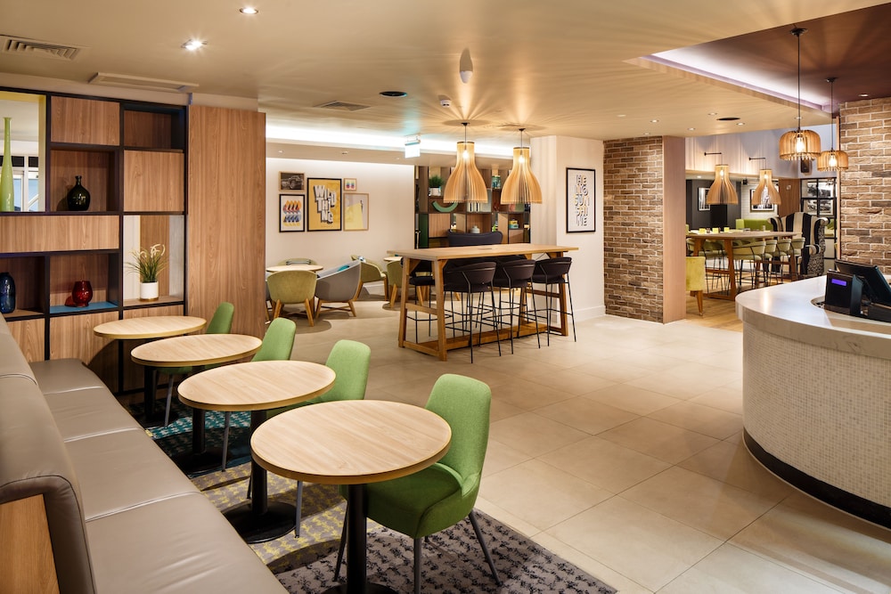 HOLIDAY INN BRENTWOOD M25, JCT 28 51/74
