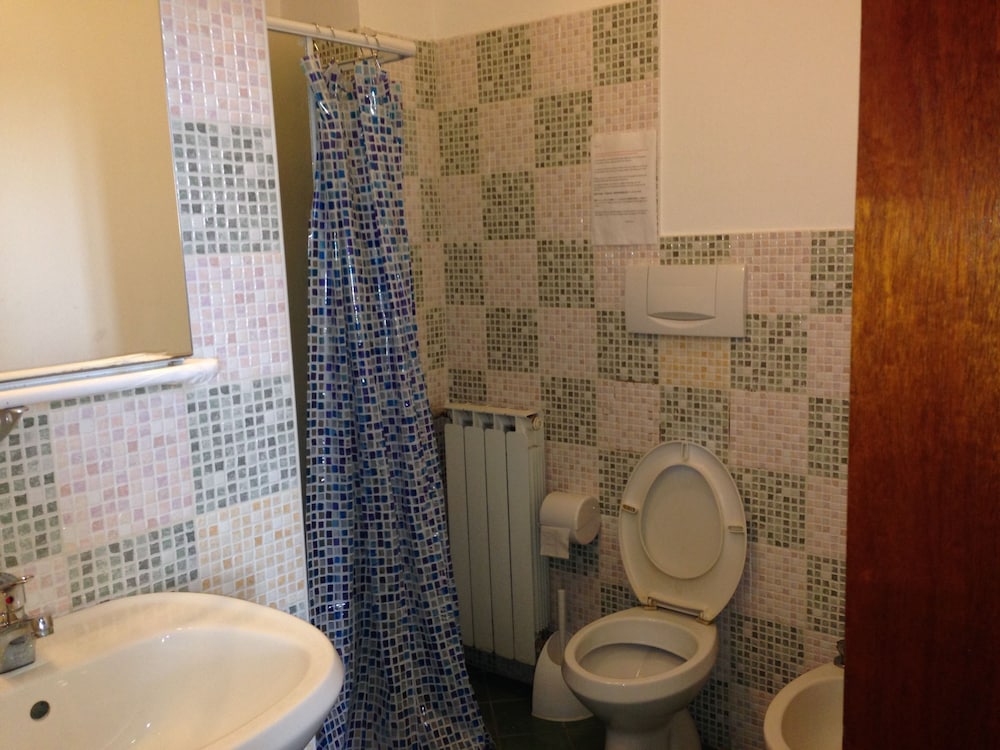 Casa Linger Hotel 49/51