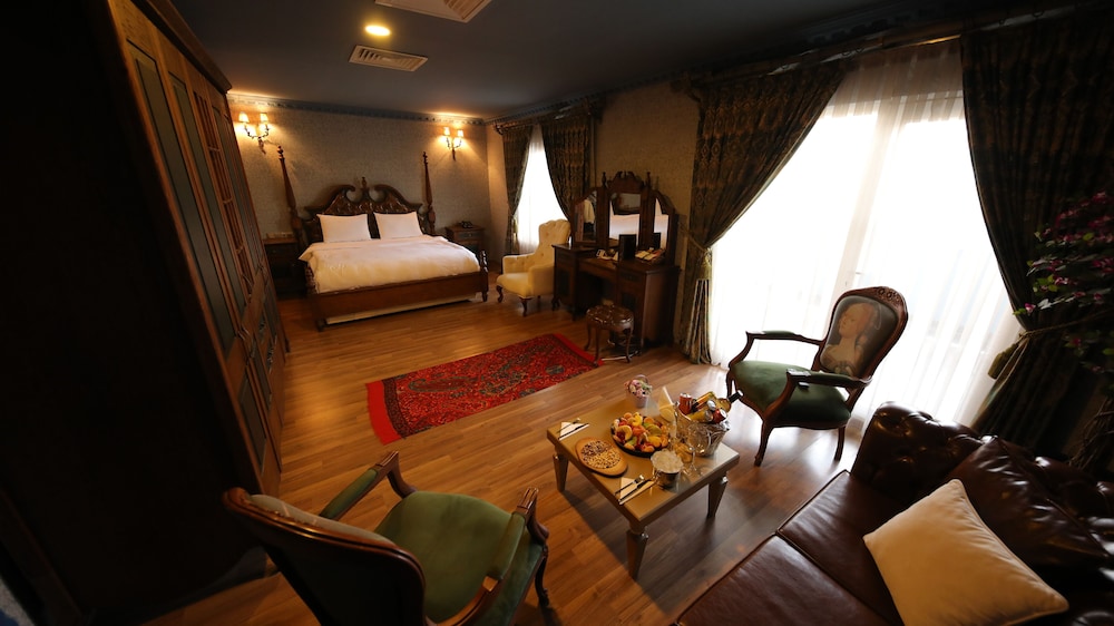 Reform Hotel 27/50