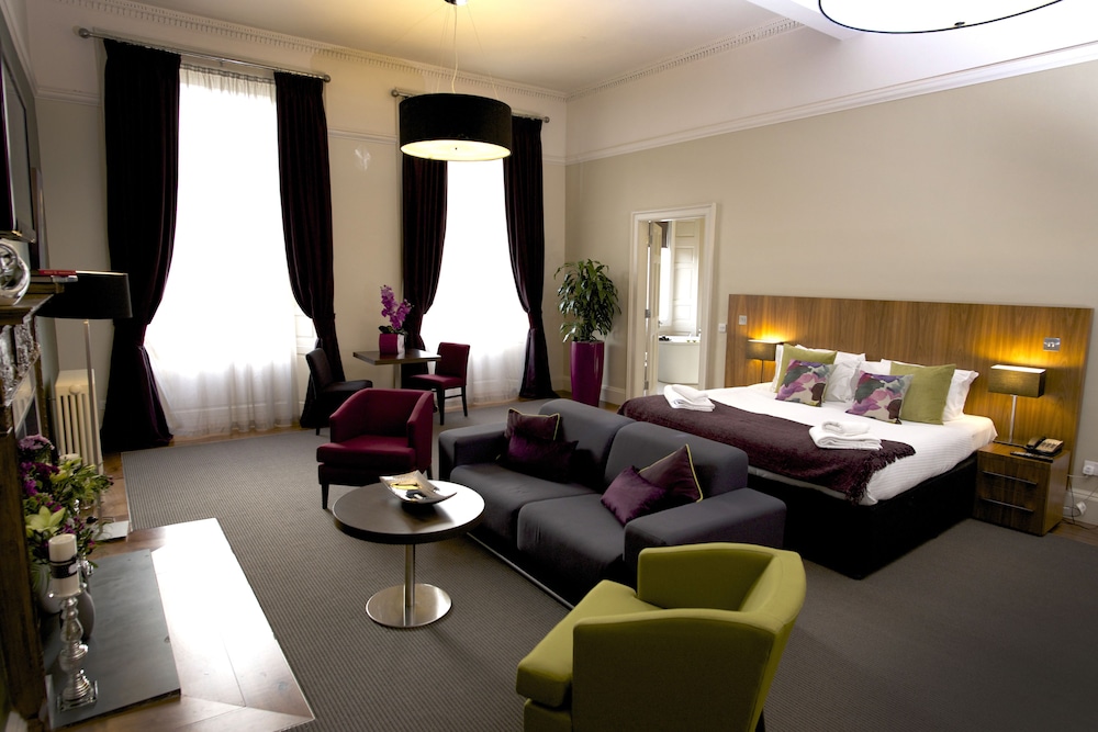 The Place Hotel 47/69