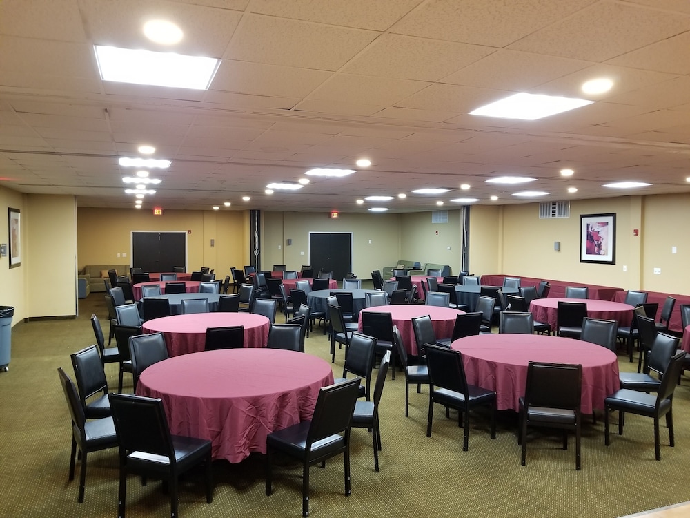 Rodeway Inn And Suites Stroudsburg - Poconos 11/20