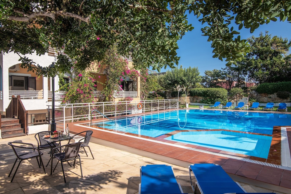 Iliostasi Beach Apartments 38/46